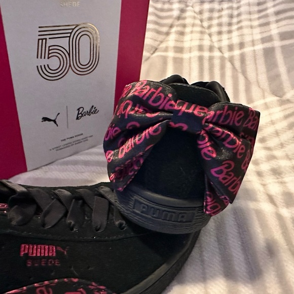 NEW Barbie Puma Suede Sneakers Women’s Size 7 - Picture 5 of 10
